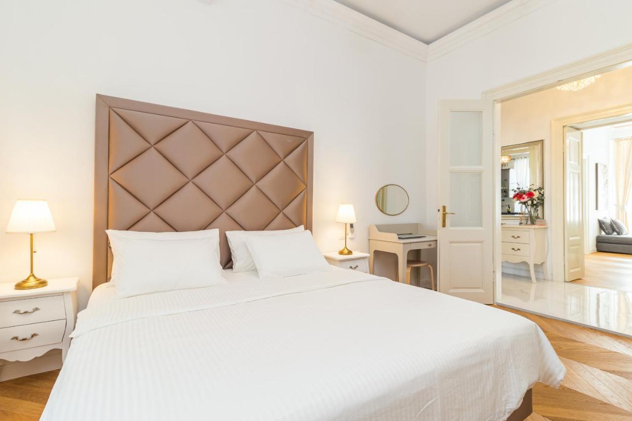 Apartment Augier - Elegant & Spacious - City Centre Pula Ngoại thất bức ảnh